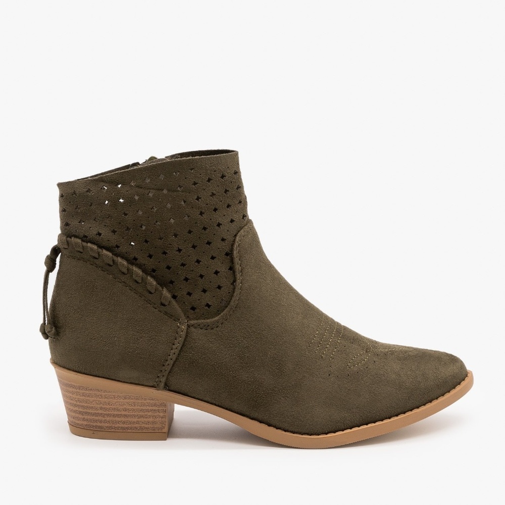 New! Western Laser-Cut Booties - Picture 2 of 8